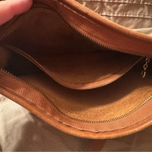 Vintage Coach Crossbody Purse - Picture 3 of 6